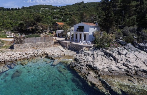 Zastrazisce Villa | "Villa Mendes" - new seafront villa with a swimming pool