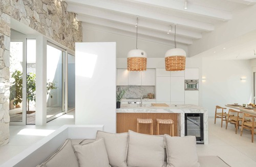 Aktio-Vonitsa Villa | Villa Mia Terra. Stunning Beachfront Villa.