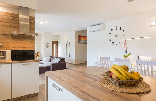 Privlaka Villa | VILLA MIA (with heated pool and big garden)