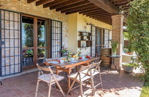San Terenziano Villa | Villa Mila 6, Emma Villas