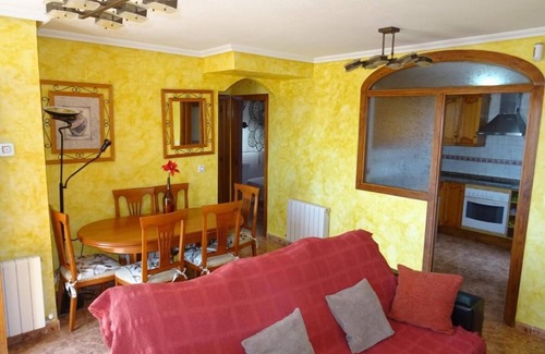 Los Balcones Ski Chalet | Villa Mirador de los Balcones with terrace, barbecue and community pool