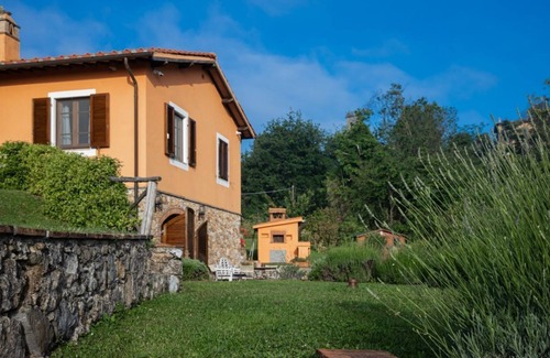 Santa Lucia Villa | Villa Miramare, with private swimming pool, near Versilia's beaches