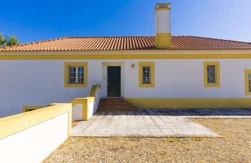 Santa Maria do Castelo House | Villa Moínho 44 - A modern and relaxing house!