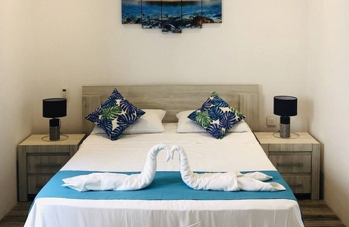 Albion Villa | Villa Mon Voyage 5 min walk from the beach