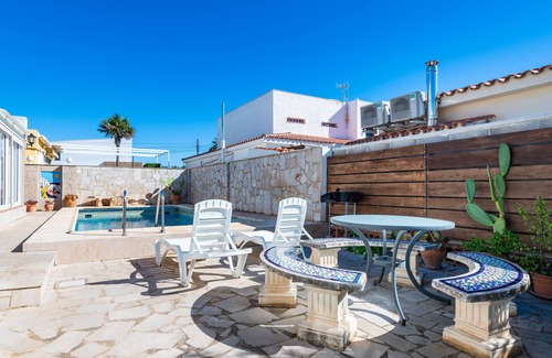 Vinaros Villa | Villa Monbijou with Private Pool & Wi-Fi close to the Beach