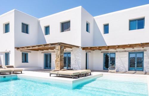 Kanalia Villa | Villa "Myko" with Sea View, Private Pool & Wi-Fi
