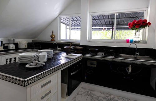 Chalong Villa | Villa Nap Dau Crown Private pool villa for Family and Friends