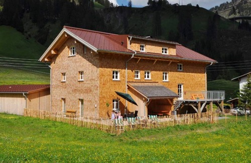 Schroecken Apartment | Villa Natur . living in a different kind Comfort apartments for 2 to 18 people