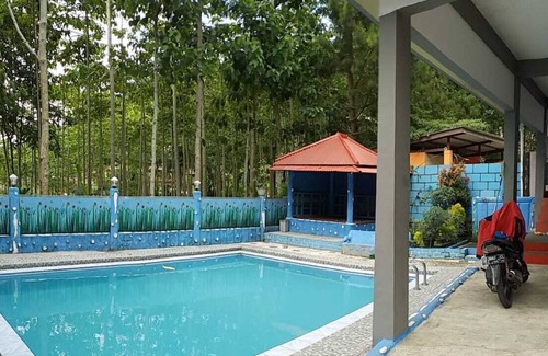 Cisarua Villa | Villa near from waterfall