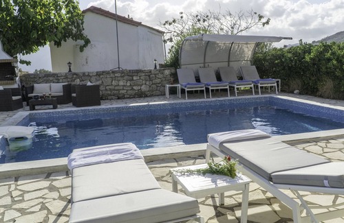 Lampini Villa | VILLA NEFELI, WITH MOUNTAIN VIEW, PRIVATE POOL AND GARDEN