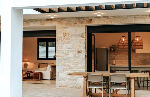 Kamilari Villa | Villa Nepenthe | Stress-free elegance