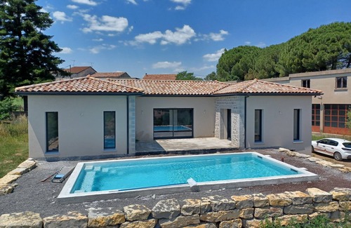 Lablachere House | Villa Neuve Climatisée Avec Piscine 8x4m. Tout Confort