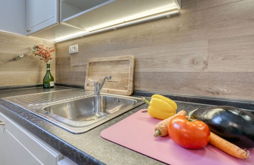 Ika Apartment | Villa Nika by Interhome