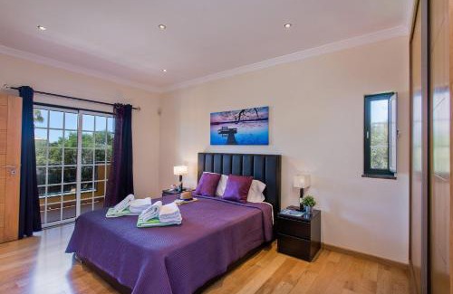 Branqueira Villa | Villa Nincha - Heated Pool - Free wi-fi - Air Con