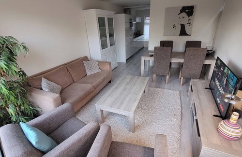 Municipality of Ouder-Amstel Villa | Villa Amsteldijck (8kms from Amsterdam)
