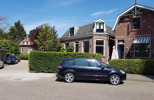 Municipality of Ouder-Amstel Villa | Villa Amsteldijck (8kms from Amsterdam)