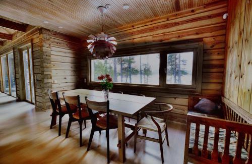 Enontekio Apartment | Villa Northern Lights by DG Lomailu, Lapland, Finland