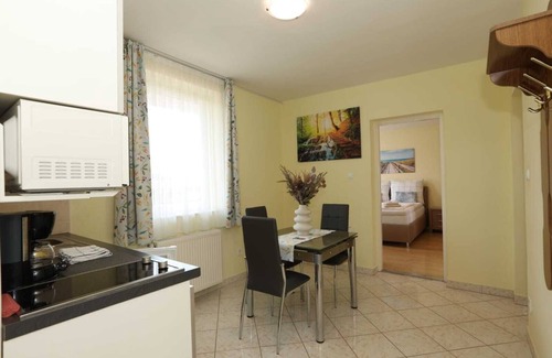 Heviz Villa | Villa Nova Hévíz - Apartment 2 with balcony