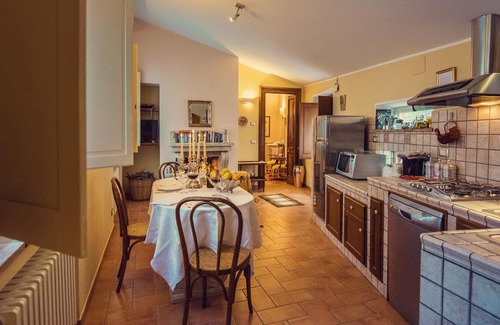 Perugia Apartment | Villa Nuba,Bonfigli apt. - Spa room,fire place,wifi,pool with salt-heated water