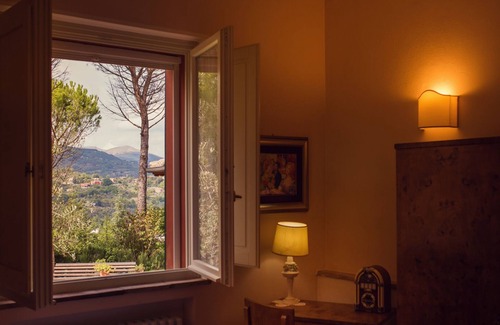 Perugia Apartment | Villa Nuba,Bonfigli apt. - Spa room,fire place,wifi,pool with salt-heated water