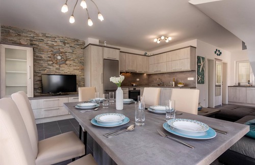 Klimno Villa | Villa Oasis with swimming pool, Seaview, outdoor kitchen, SUP, kayak and bikes