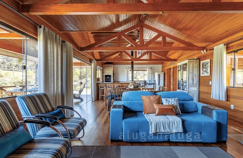 Rancho Queimado House | Villa of the Plane Trees in Rancho Queimado