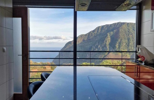 Sao Vicente Villa | Villa offering amazing views of São Vicente valley and the Atlantic Ocean.