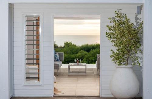 Grand-Bourg Villa | Villa Olina - Vue sur Mer, Piscine, 5min du Port