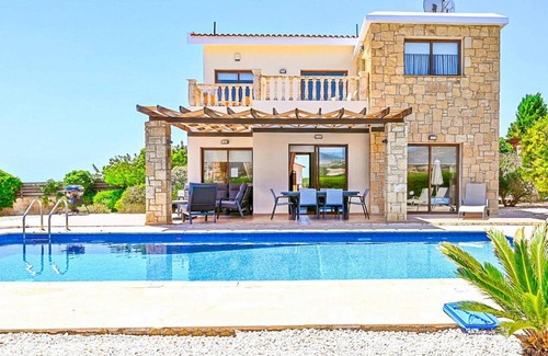 Peyia Town Villa | Villa Olivia Coral