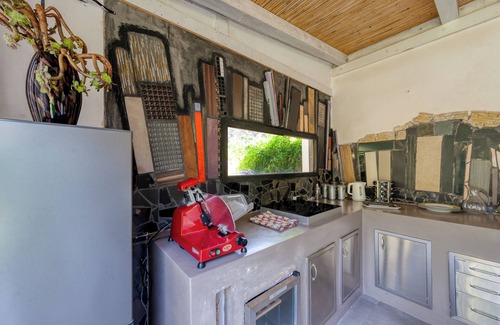 Lizzanello Villa | Villa 'Olivia' with Shared Pool, Wi-Fi and Air Conditioning