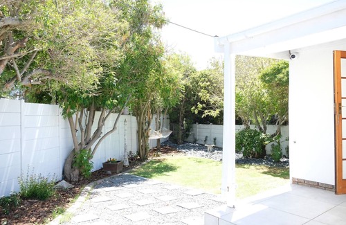 Bloubergstrand House | Villa on Flamingo Vlei 5BR