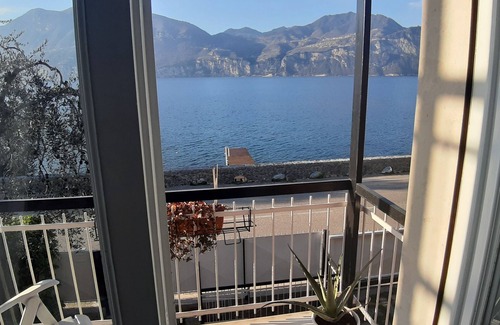 Brenzone sul Garda Villa | Villa on LAKE with private dock.