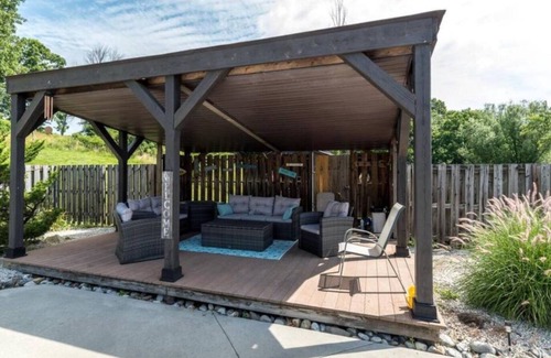 Sassamansville House | Villa on the hill with heated salt water indoor pool