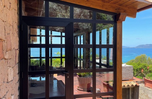 Alghero Villa | VILLA ON THE SEA WITH OUTDOOR POOL AND PRIVATE ACCESS TO THE SEA