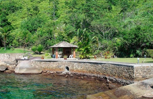 Morro da Cruz House | Villa on the top of the hill in Angra dos Reis - Ang015