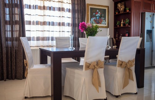Petrochori Villa | Villa Onar: A Luxurious Seaside Escape moments away from the beach
