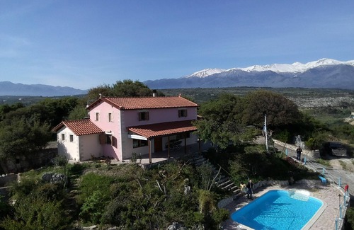 Douliana Villa | VILLA ONEIRO IN TSIVARAS WITH SPECTACULAR VIEW TO THE SEA AND MOUNTAINS