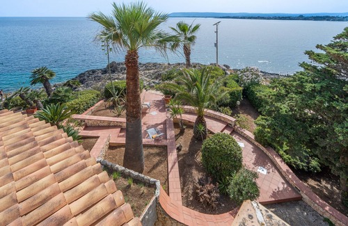 Plemmirio Villa | Villa 'Onice Sul Mare' with Sea View, Wi-Fi and Air Conditioning