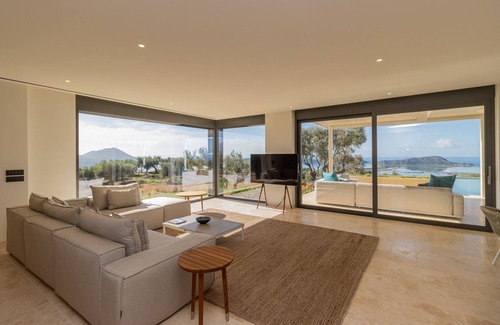 Pylos-Nestoras Villa | Villa Onyx at Messinian Nest