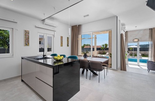 Solta Villa | Villa Ora with Heated pool, Whirlpool, 4 bedrooms