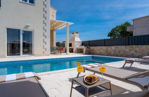 Solta Villa | Villa Ora with Heated pool, Whirlpool, 4 bedrooms