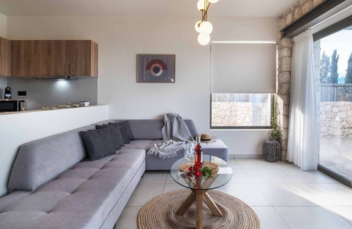 Tsoukaladhes Villa | Villa Orion - Three Bedroom Villa, Sleeps 6