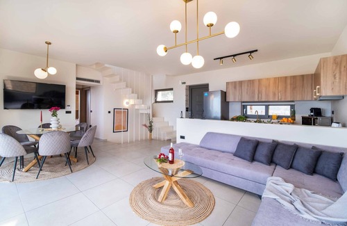 Tsoukaladhes Villa | Villa Orion - Three Bedroom Villa, Sleeps 6