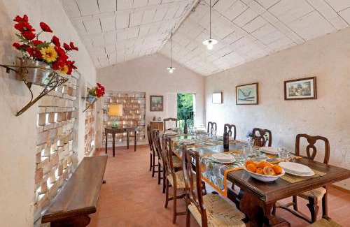 Macchino Apartment | Villa Ortensie Garden with amazing view - Happy Rentals