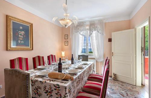 Macchino Apartment | Villa Ortensie Garden with amazing view - Happy Rentals