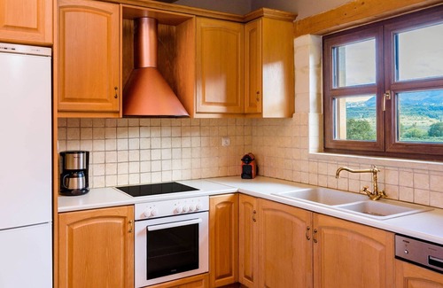 Asprouliani Apartment | Villa Ostria Near Georgioupolis - 3bd 2ba