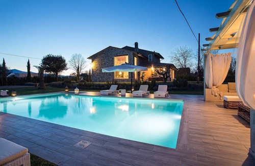 Orentano Villa | VILLA OTTO Luxury Tuscan Farmhouse with Private Pool close to Lucca Pisa Pistoia
