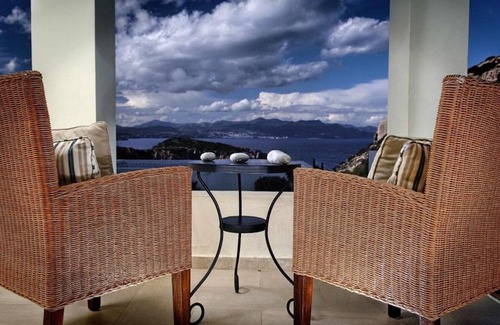 Istron Villa | Villa Ouranos our dream in blue and cream with seaview and pool