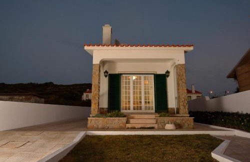 Magoito House | Villa over the Ocean in Magoito-Sintra
