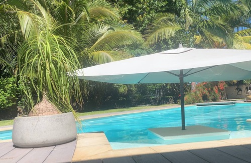 Bois d'Olives Villa | Villa Paisible Avec Piscine, Grand Jardin Arboré